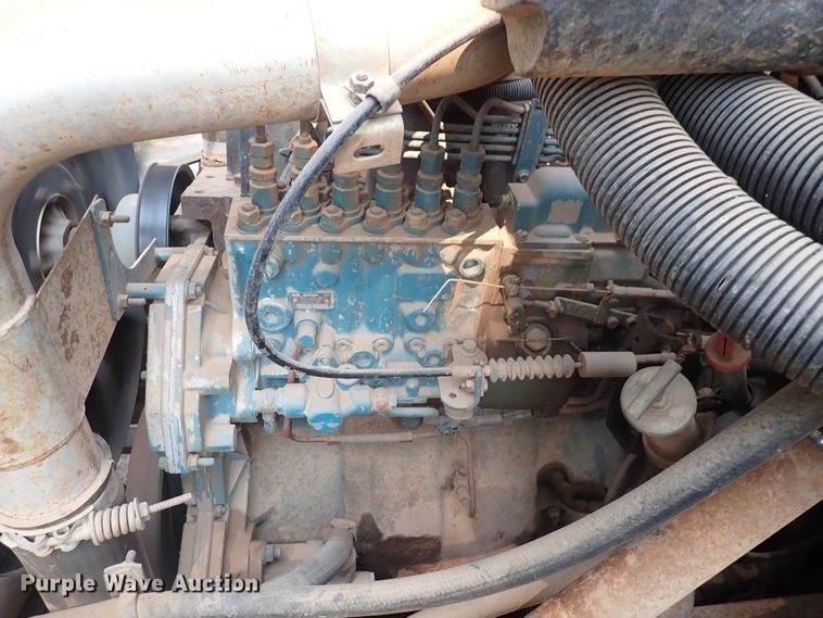 image for item DN1876 1996 International 3800  school bus