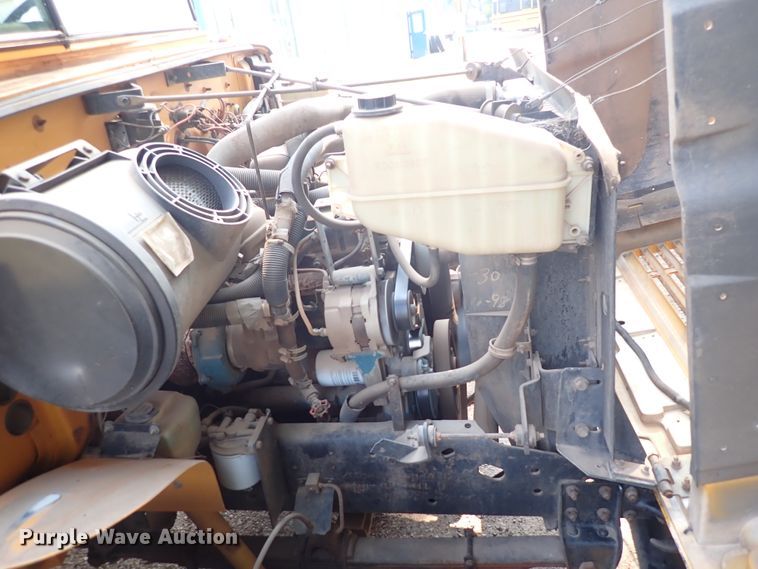 image for item DN1876 1996 International 3800  school bus