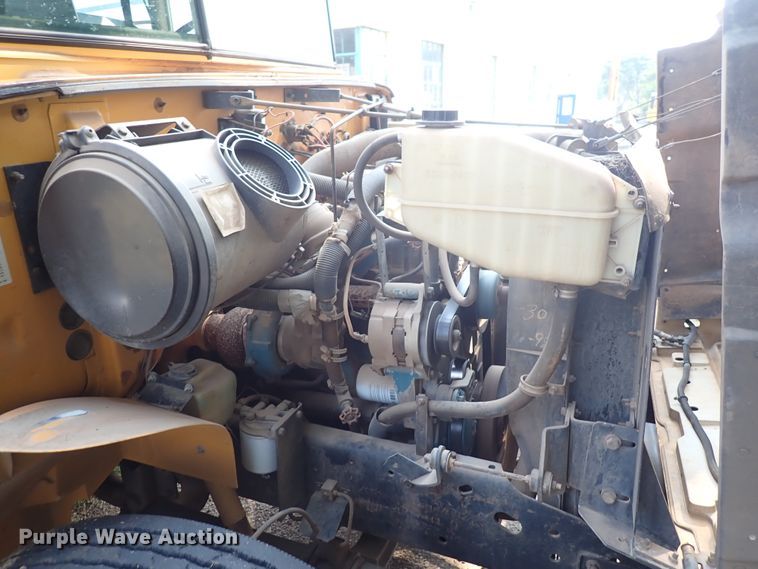 image for item DN1876 1996 International 3800  school bus