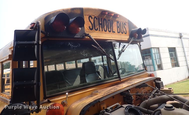 image for item DN1876 1996 International 3800  school bus