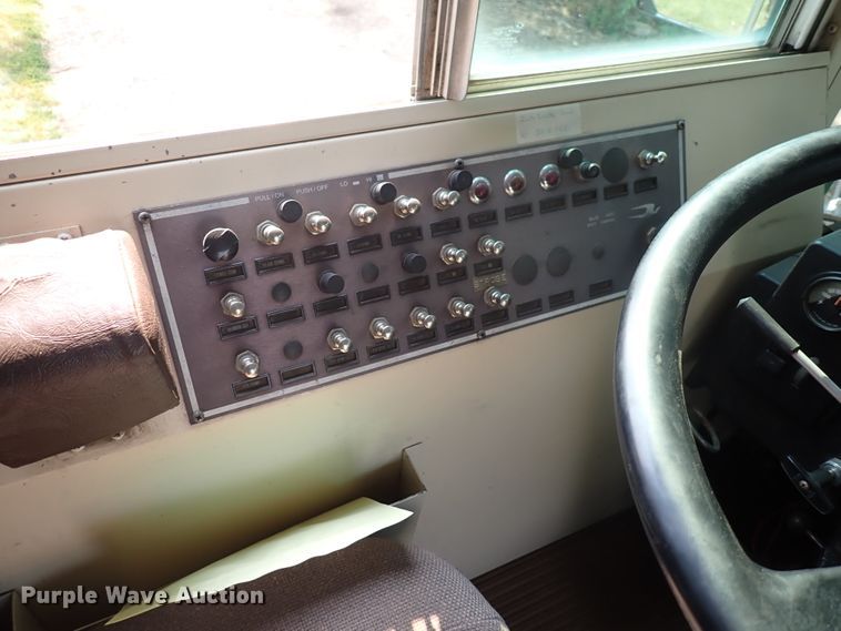 image for item DN1877 1997 Blue Bird TC2000  school bus