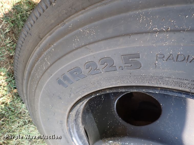 image for item DN1877 1997 Blue Bird TC2000  school bus