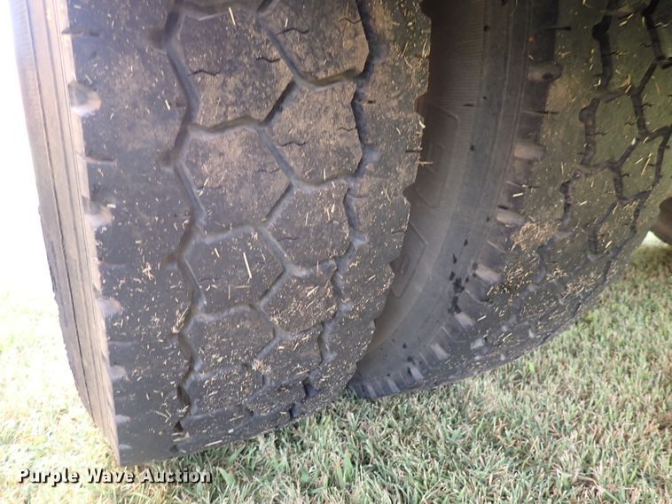 image for item DN1877 1997 Blue Bird TC2000  school bus