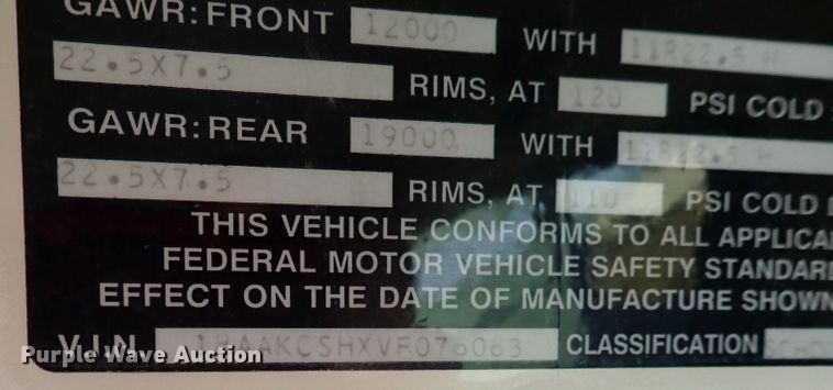 image for item DN1877 1997 Blue Bird TC2000  school bus