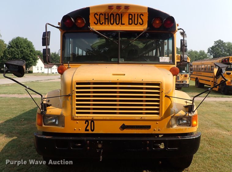 image for item DN1881 1995 International 3800  school bus