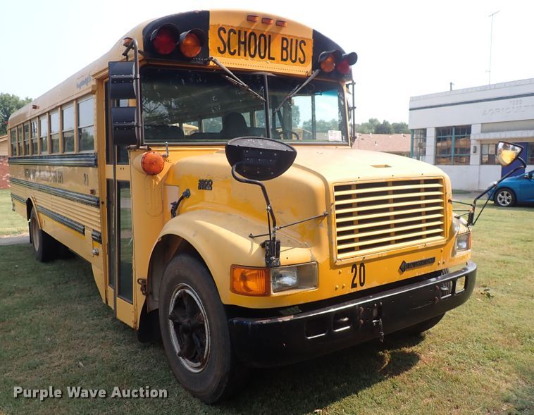 image for item DN1881 1995 International 3800  school bus
