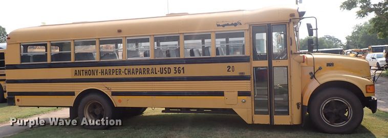 image for item DN1881 1995 International 3800  school bus