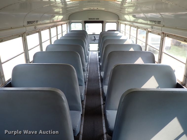 image for item DN1881 1995 International 3800  school bus