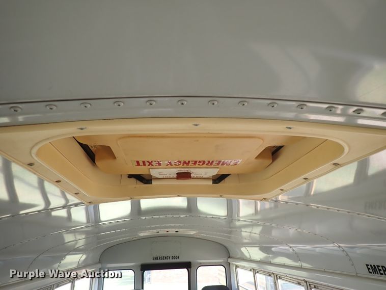 image for item DN1881 1995 International 3800  school bus