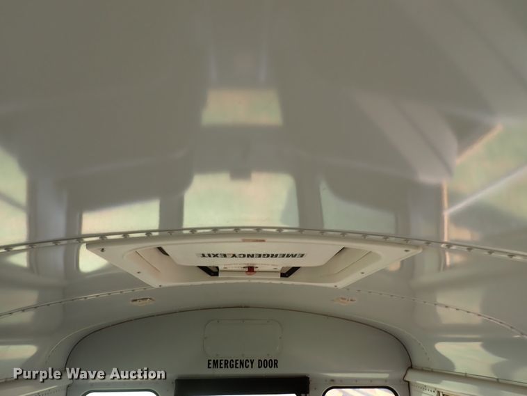 image for item DN1881 1995 International 3800  school bus