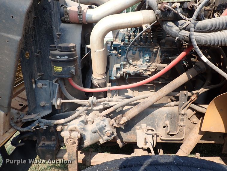 image for item DN1881 1995 International 3800  school bus