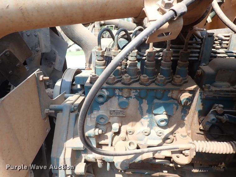 image for item DN1881 1995 International 3800  school bus