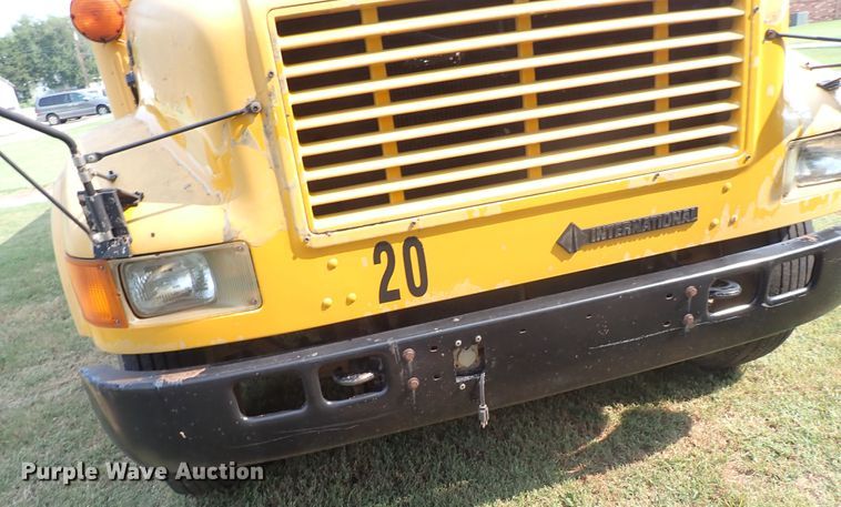 image for item DN1881 1995 International 3800  school bus