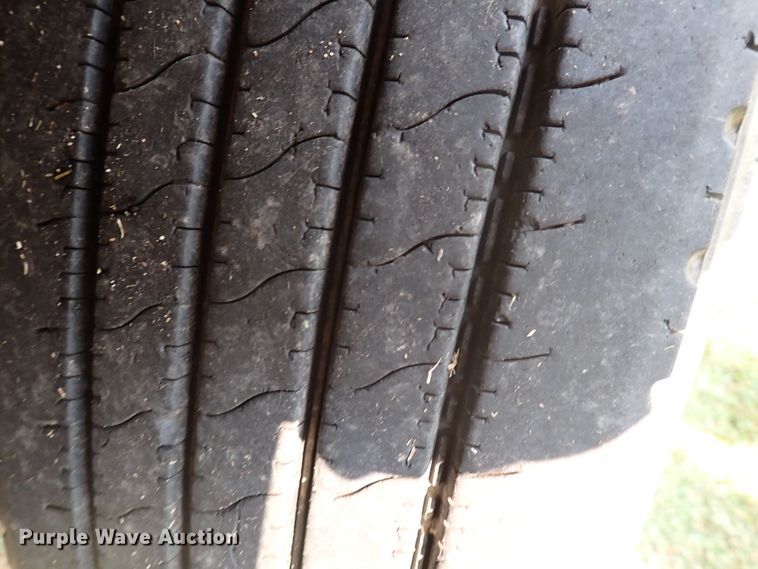 image for item DN1881 1995 International 3800  school bus