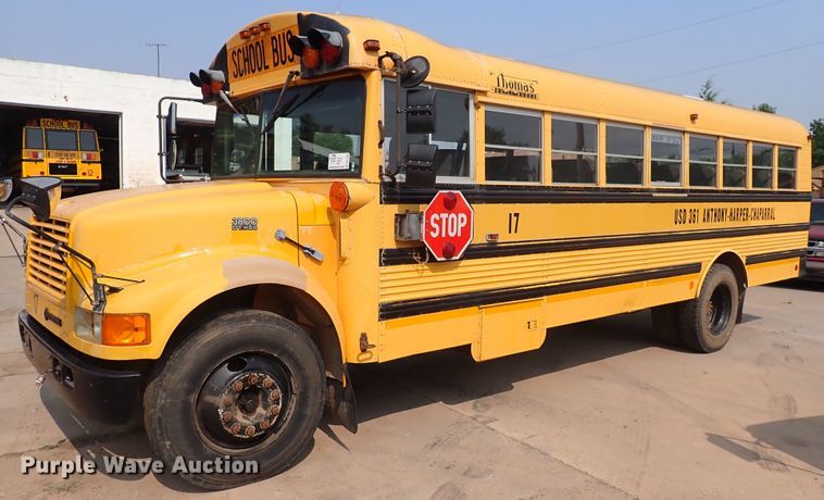 image for item DN1882 1996 International 3800  school bus