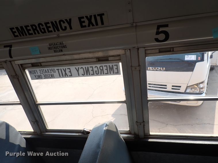 image for item DN1882 1996 International 3800  school bus