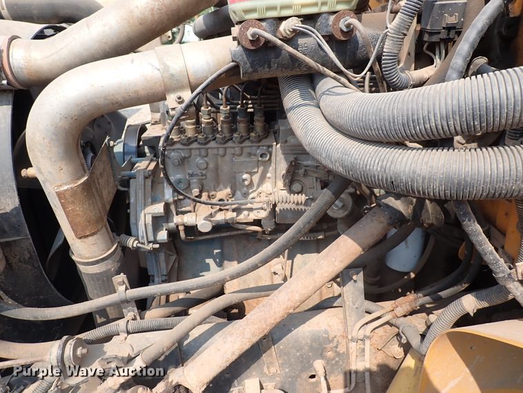 image for item DN1882 1996 International 3800  school bus