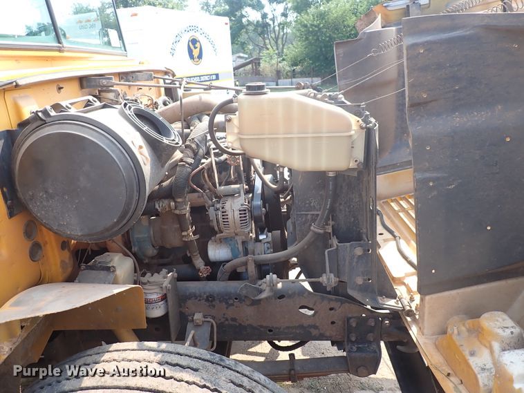 image for item DN1882 1996 International 3800  school bus