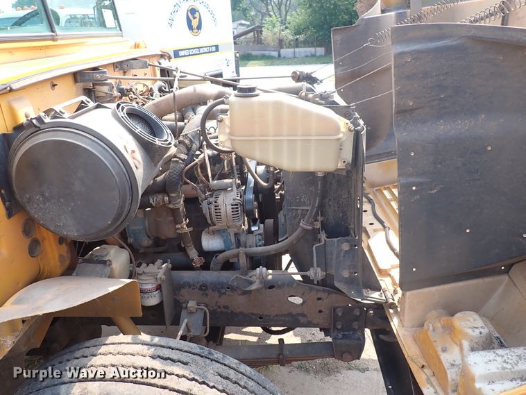 image for item DN1882 1996 International 3800  school bus