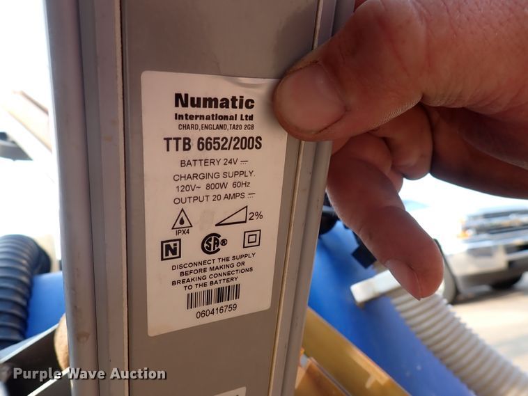 image for item DN1883 (3) floor cleaners