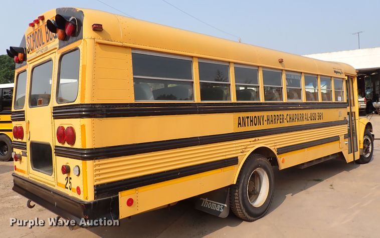 image for item DN1885 1995 International 3800  school bus