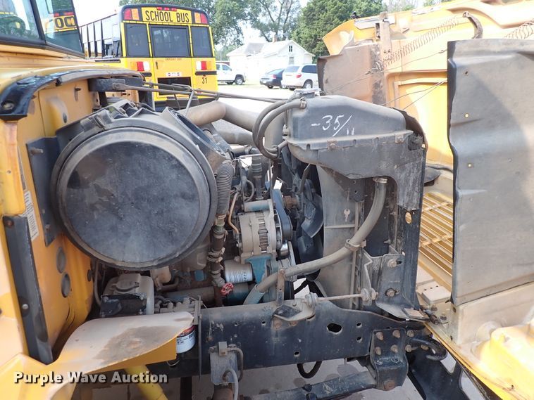 image for item DN1885 1995 International 3800  school bus