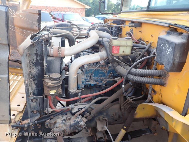 image for item DN1885 1995 International 3800  school bus