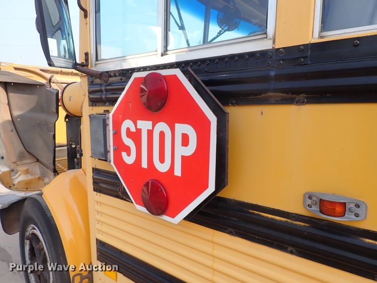image for item DN1885 1995 International 3800  school bus