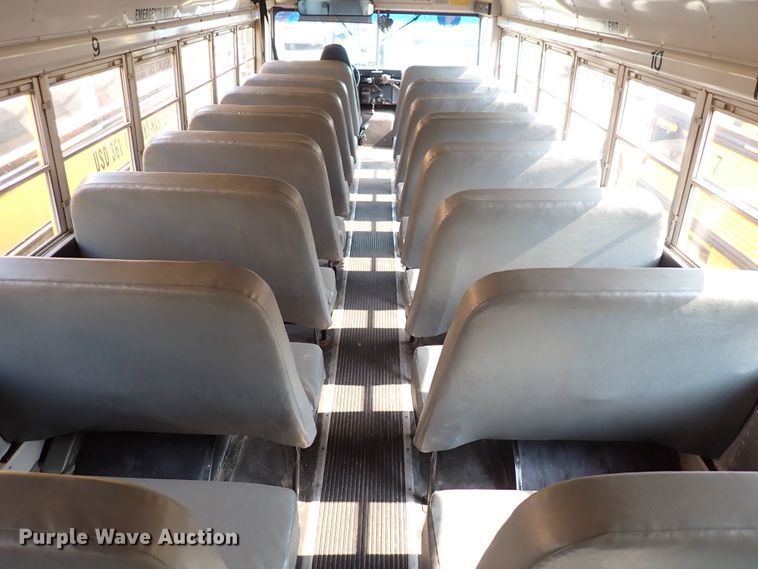 image for item DN1885 1995 International 3800  school bus