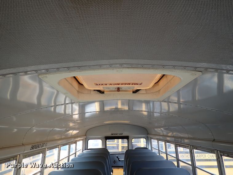 image for item DN1886 1997 International 3800  school bus