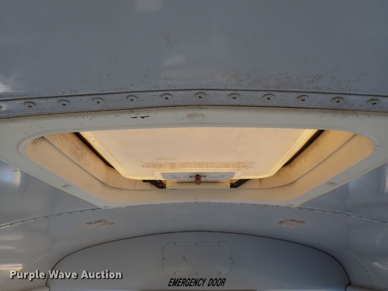 image for item DN1886 1997 International 3800  school bus