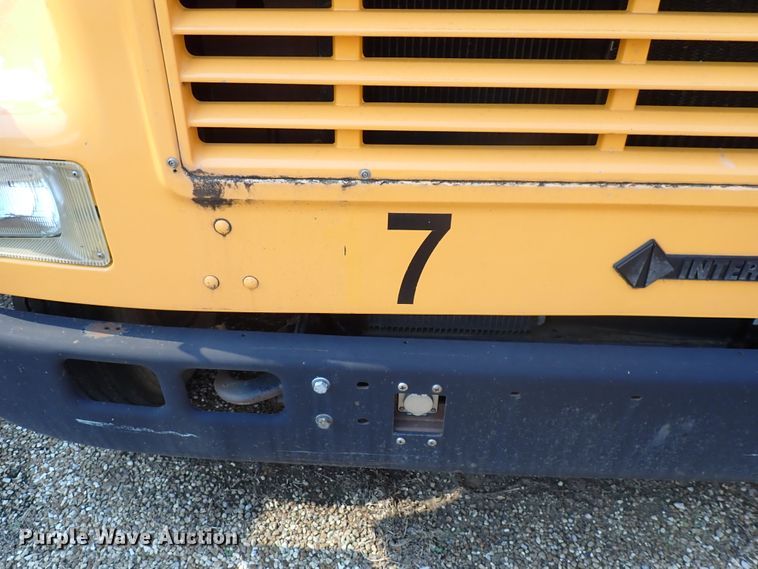 image for item DN1886 1997 International 3800  school bus