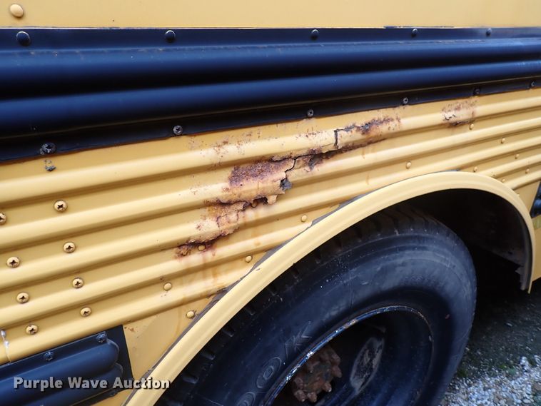 image for item DN1886 1997 International 3800  school bus