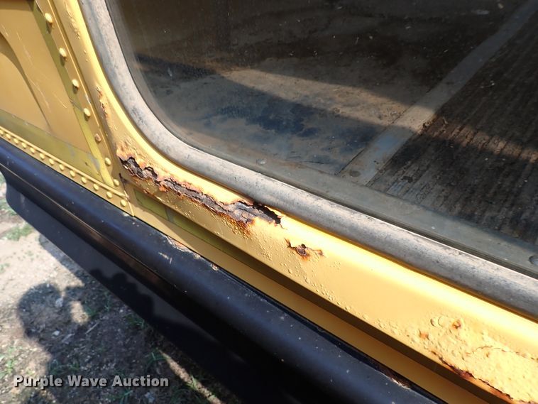 image for item DN1886 1997 International 3800  school bus