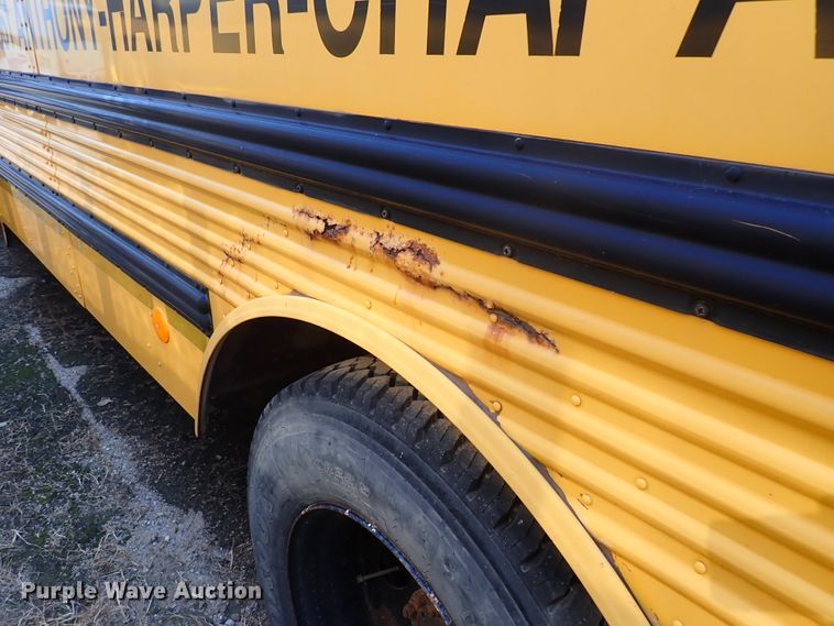 image for item DN1886 1997 International 3800  school bus