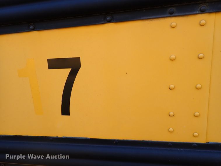 image for item DN1886 1997 International 3800  school bus