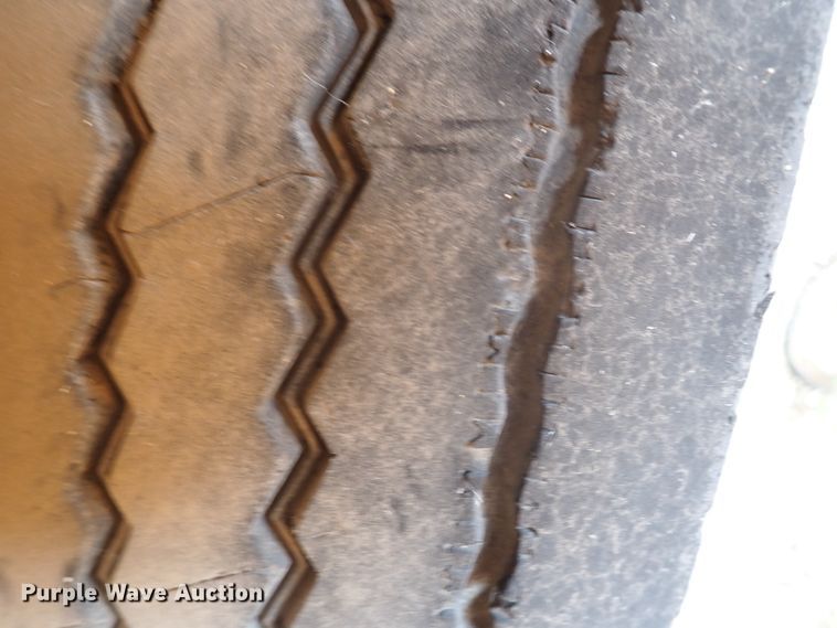 image for item DN1886 1997 International 3800  school bus