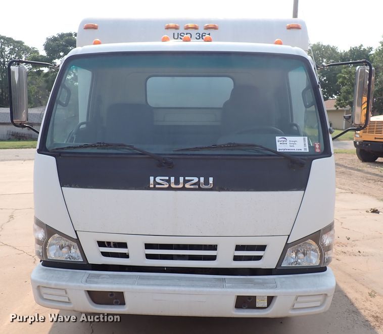 image for item DN1888 2006 Isuzu NPR  box truck