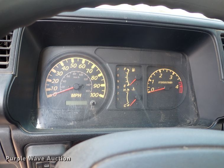 image for item DN1888 2006 Isuzu NPR  box truck