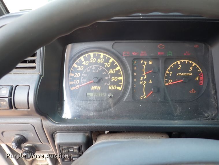 image for item DN1888 2006 Isuzu NPR  box truck