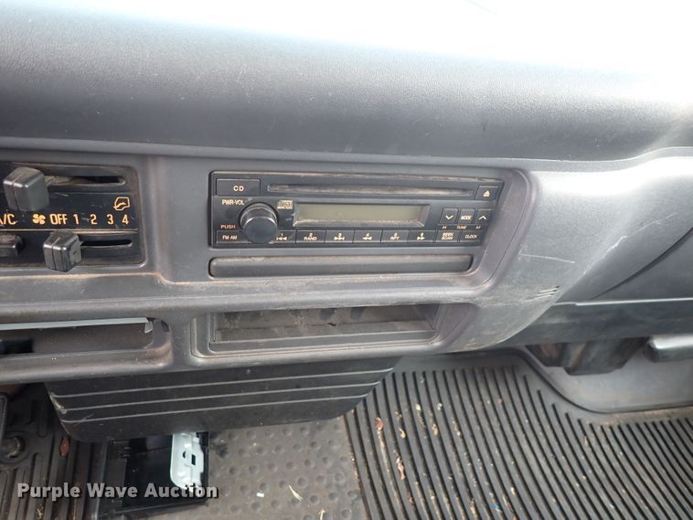 image for item DN1888 2006 Isuzu NPR  box truck