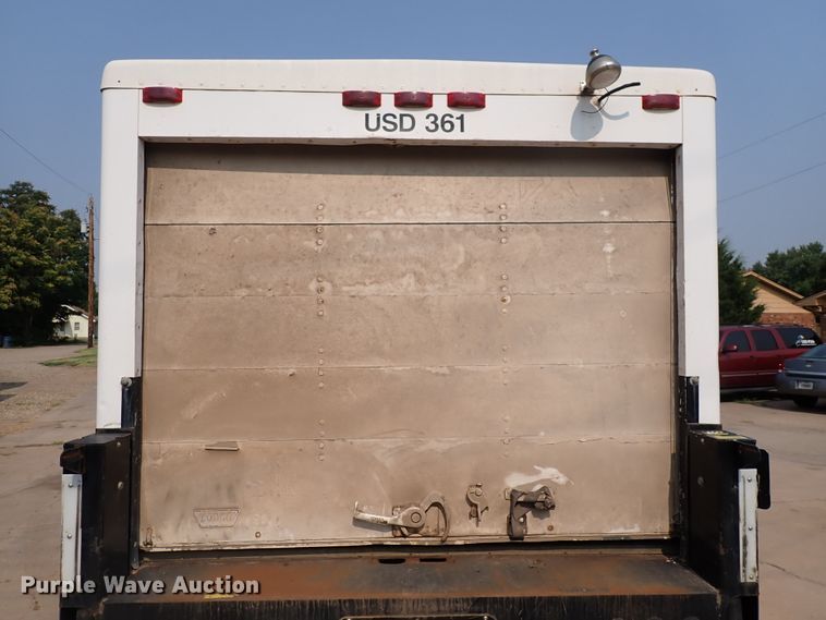 image for item DN1888 2006 Isuzu NPR  box truck