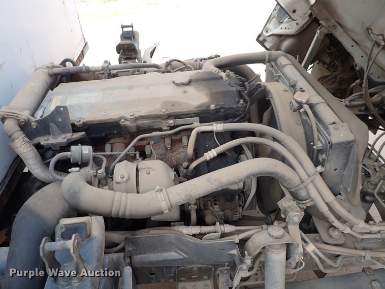 image for item DN1888 2006 Isuzu NPR  box truck