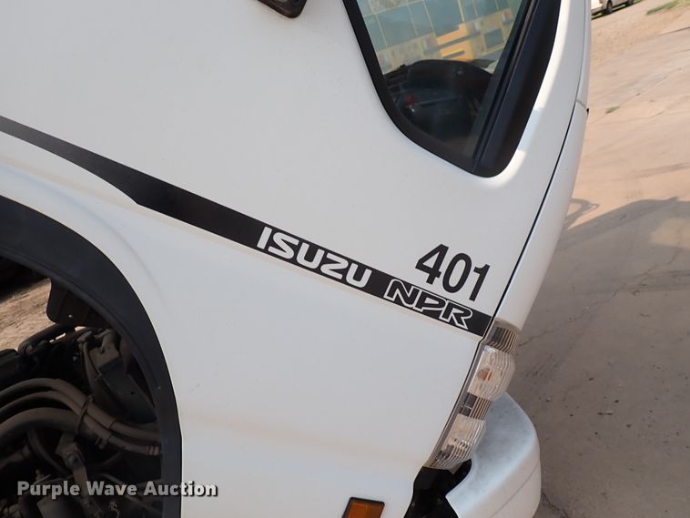 image for item DN1888 2006 Isuzu NPR  box truck
