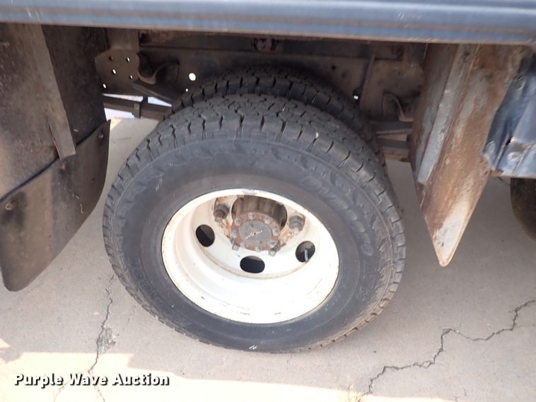 image for item DN1888 2006 Isuzu NPR  box truck