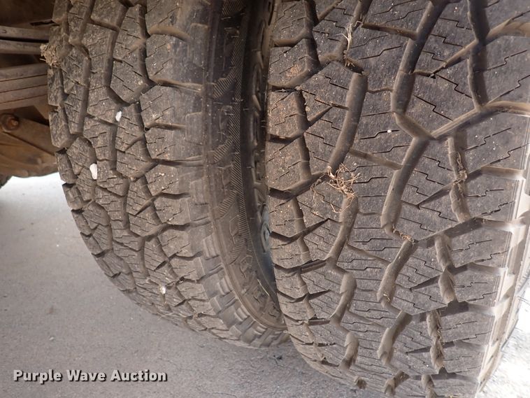 image for item DN1888 2006 Isuzu NPR  box truck