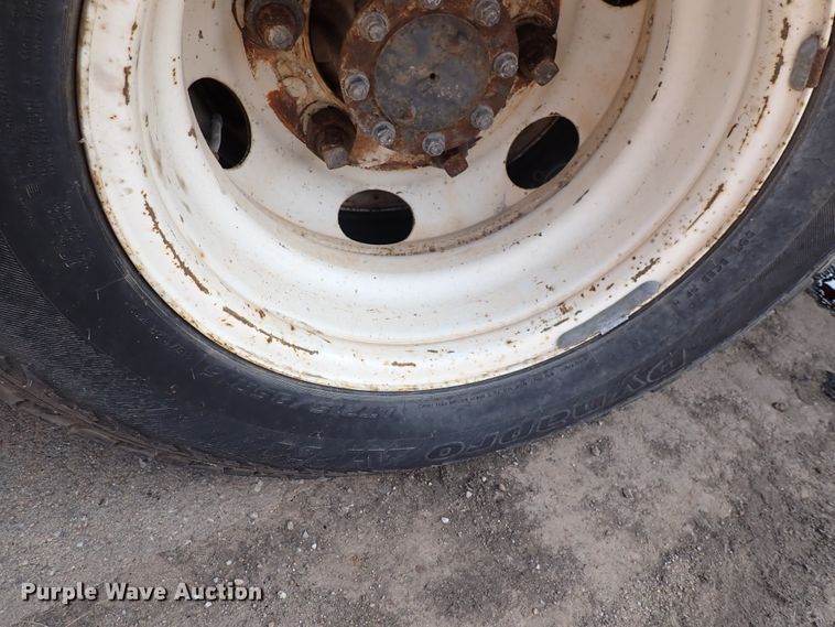 image for item DN1888 2006 Isuzu NPR  box truck