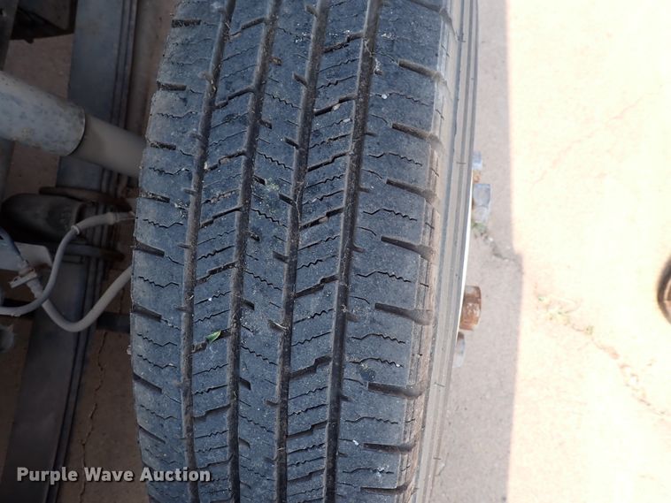 image for item DN1888 2006 Isuzu NPR  box truck