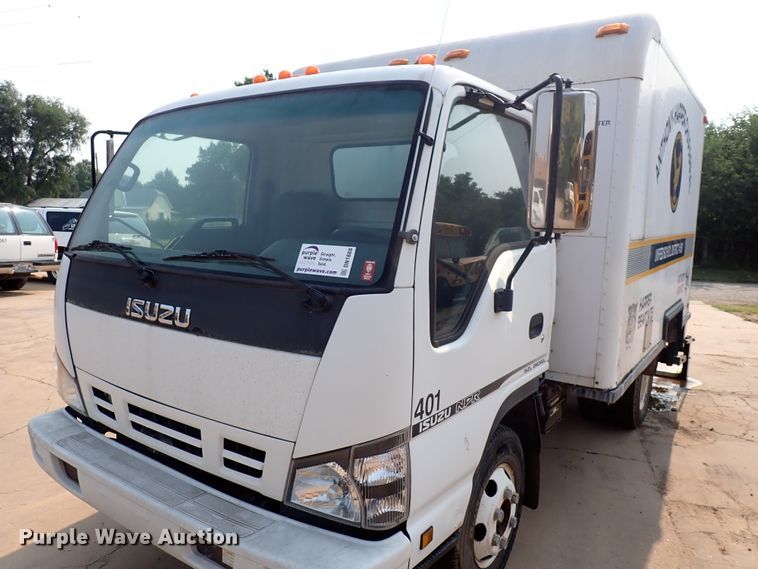 image for item DN1888 2006 Isuzu NPR  box truck