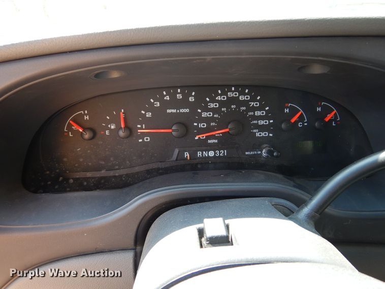 image for item DN1914 2006 Ford E350 Super Duty  school bus